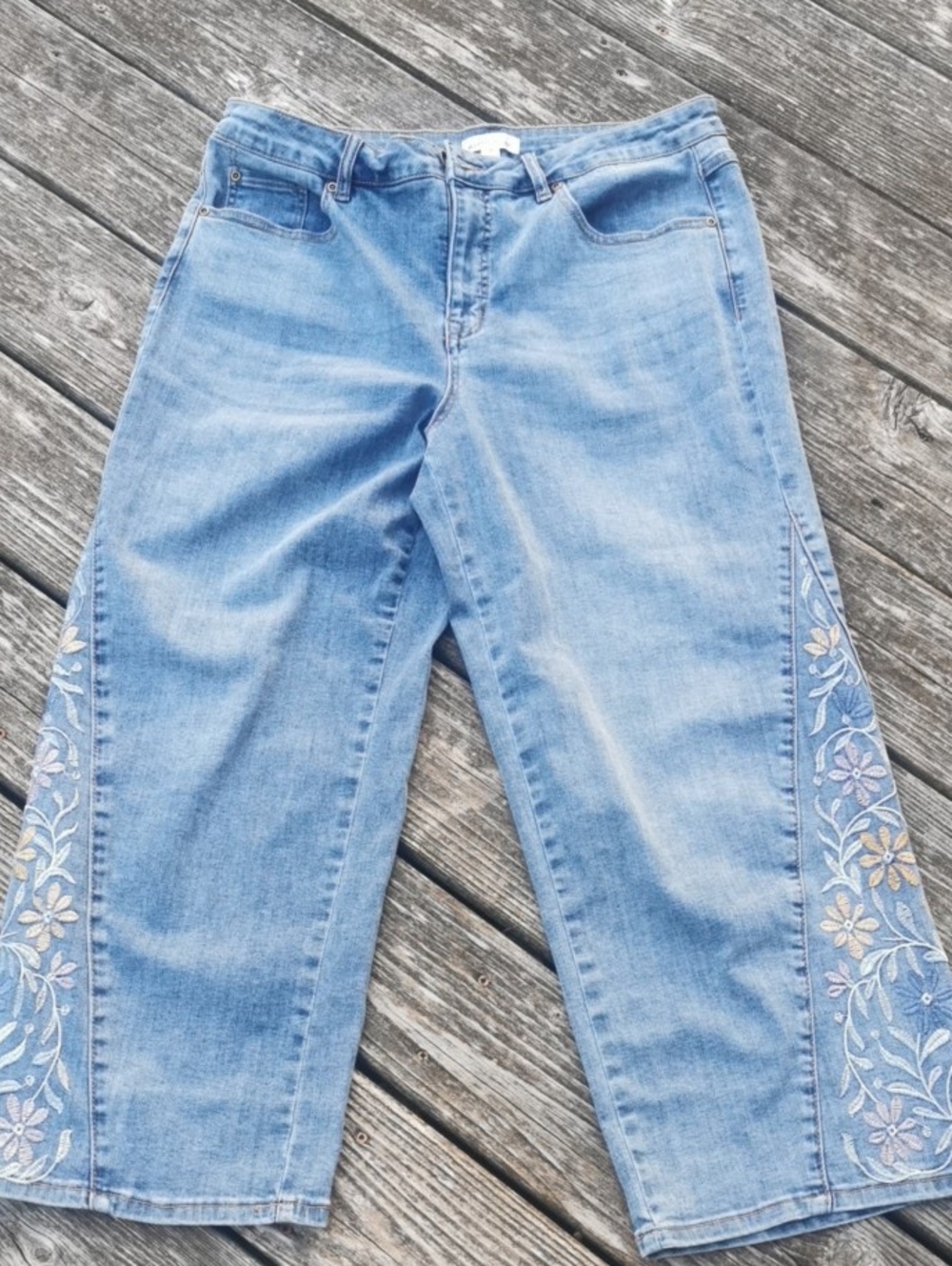 Northern Reflections Embroidered Side Panel Boho Womens Jeans. Sz 14